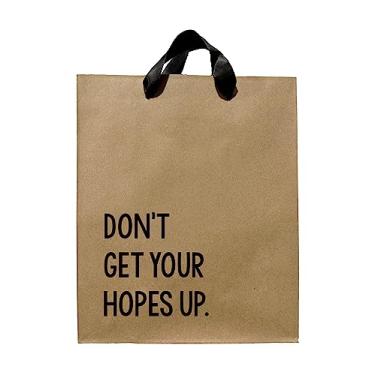 Imagem de FarmedandFashioned Sacos de presente engraçados, saco de presente Don't Get Your Hopes Up com alças de fita preta, saco kraft de tamanho médio, sacos de presente de humor, bolsa de presente para