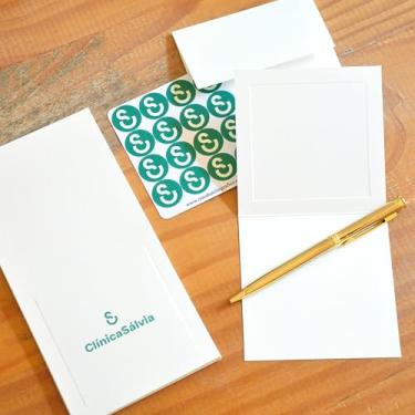Imagem de Kit Cartão Social Personalizado Coração Papel 250g com 12 unidades 10x10 cm Logomarca + Envelope Personalizado