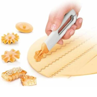 Imagem de Cortador de massa 4 rodas rolo de pizza biscoito - Mini Men