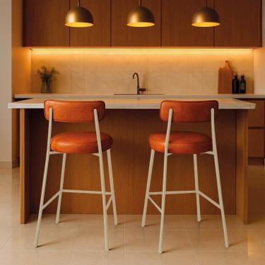 Imagem de Banqueta Cozinha Média Com Encosto Industrial Champanhe Kit 2 Londres Pu D03 - D'rossi Cor Branco