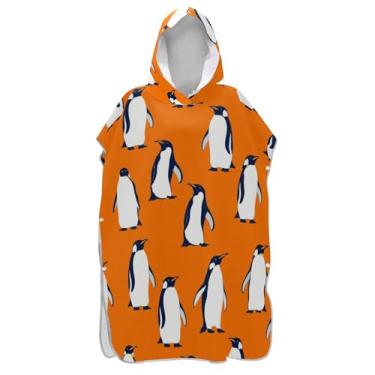 Imagem de TSENQUE Poncho de surf laranja com estampa de pinguins de desenho animado para adultos roupão reutilizável para homens toalha de banho com capuz de praia