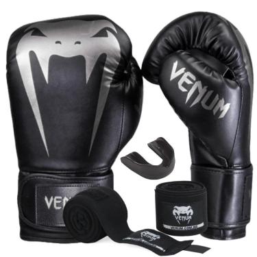 Imagem de Kit Luva de Boxe Muay Thai Venum Giant Full Logo Prata com Bandagem 4m e Protetor Bucal-Unissex