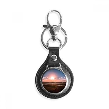 Imagem de DIYthinker Chaveiro de metal de couro nuvens escuras vermelho céu presente chaveiro de carro, multicolorido, 4,3 cm x 9 cm, Multicolorido, 1.7 inch x 3.5 inch