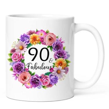 Imagem de KOXAME Presentes de aniversário de 90 anos para mulheres, caneca 90 e fabulosa, presentes de aniversário de 90 anos para mulher, mãe, mãe, esposa, irmã, enfermeira, tia, xícara de café floral de 325