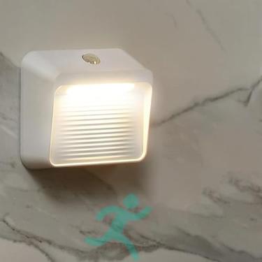Imagem de Luminária noturna com sensor de movimento, luminária de parede interna recarregável, luminária de parede LED com brilho regulável, luminária de parede com interruptor, quarto, cozinha, banhe
