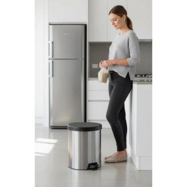 Imagem de Lixeira Inox 12L Preta c/ Pedal e Cesto Removível - Congratulations St