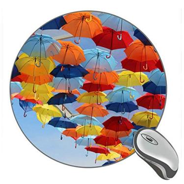 Imagem de Mouse pad de borracha para jogos com guarda-chuvas coloridos no céu