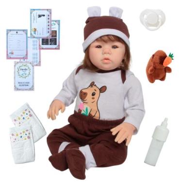 Imagem de Boneca Reborn com Pelúcia Capivara e Roupinha Fofa - Cegonha Reborn Do