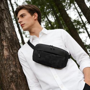 Imagem de Bolsas transversais pequenas de viagem para homens e mulheres com bolso oculto – pochete à prova d'água para homens com alça de ombro ajustável para viagens, corrida e trilhas, camuflada, preta