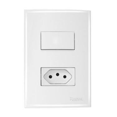 Imagem de Interruptor com 1 tecla simples e 1 tomada 20a ouro branca - radial