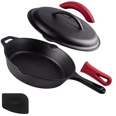 Imagem de Cuisinel Frigideira de ferro fundido com tampa – Conjunto de frigideiras cobertas pré-temperadas de 25,4 cm + alça de silicone e suportes de tampa + raspador/limpador - Use para uso interno/externo,