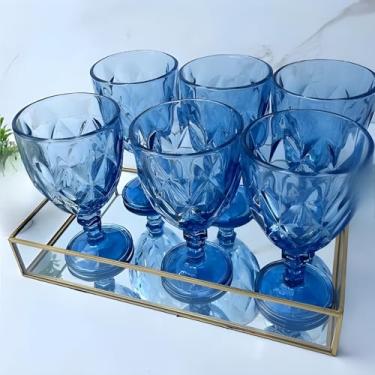 Imagem de Conjunto de 6 Taças de Vidro Azul, 340ml, Design Lapidado, 17cm Altura, Base Decorativa, Ideal para Água, Sucos e Drinks
