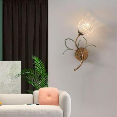 Imagem de Arandelas de parede vintage com flores e cúpula de vidro verde em formato de tulipa, em latão, com fiação elétrica e interruptor. Ideais para hall de entrada, sala de estar, escritório ou so