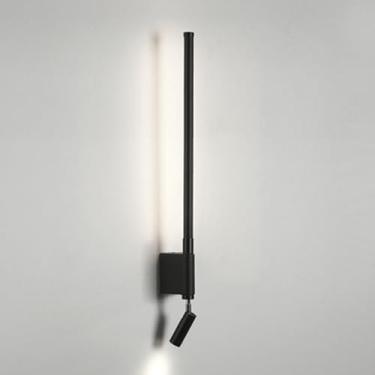 Imagem de Luminária de parede para leitura ao lado da cama, aplique de parede linear ultrafino em metal com detalhes canelados e ajuste de altura, luminária decorativa para quarto.