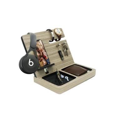 Imagem de Estação de ancoragem Wood Phone Namore para homens com organizador