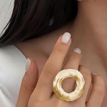 Imagem de Anéis vintage grossos de ouro para mulheres, ajustável, empilhável, pérola, design de flor, declaração, presentes de Natal, presentes de amizade para mulheres, dia dos namorados, Medium, Latão, Sem