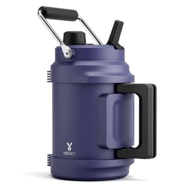 Imagem de Garrafa de água isolada de 1,814 g para academia: Meoky Jarro de água de aço inoxidável com vácuo de parede tripla de meio galão - alças superiores e laterais, canudo 2 em 1 e tampa de bico, frio por