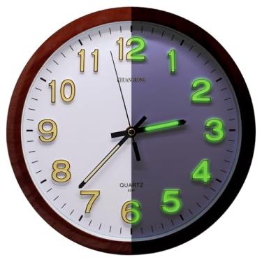 Imagem de Oxmidud Relógio de parede com números 3D que brilham no escuro, 30,5 cm, silencioso, sem tique-taque, operado por bateria, fácil de ler, relógios analógicos vintage para sala de estar, cozinha