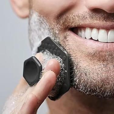 Imagem de Uma escova de limpeza facial hexagonal preta de silicone macio, uma escova de limpeza de barba facial de cerdas macias para homens. Lavável e reutilizável