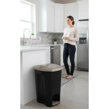 Imagem de Lixeira 50L Pedal Inox Preta: Higiene e Estilo - Congratulations Store