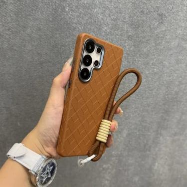 Imagem de Capa de couro com alça de pulso para Samsung Galaxy S23 Ultra S24 S25 Plus com lente de metal, para homens e mulheres, marrom GS, para Galaxy S23 Ultra