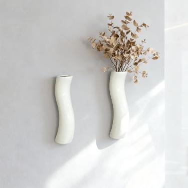 Imagem de DOCFLVAS Vaso de parede curva escandinava — Pacote com 2 vasos de cerâmica branca quente | Decoração de parede minimalista de curva suave para sala de estar e banheiro