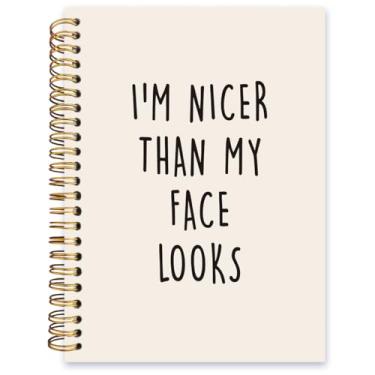 Imagem de ISANOU Caderno engraçado com frases de enfermeira, I'm Nicer Than My Face Looks forrado espiral capa dura, caderno pautado para faculdade, caderno de escritório escolar para trabalho, 14 x 21 cm, 80