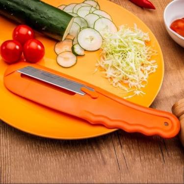 Imagem de Cortador de Legumes, Capaz de Cortar e Descascar Batatas, Frutas, Pepinos e Muito Mais – Um UtensíLio Essencial Na Cozinha.(Laranja)