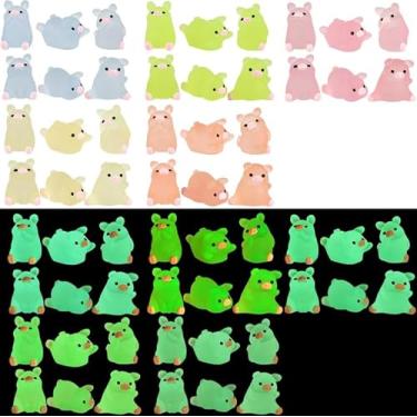 Imagem de 30 peças luminosas mini porco miniauter figuras que brilham no escuro resina porco micro ornamentos de fadas minúsculos porcos em miniatura para bolo, lembrancinhas de festa de aniversário