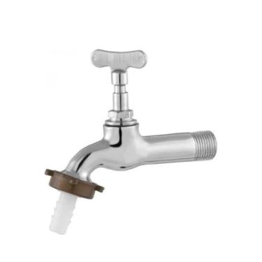 Imagem de Torneira cromada para jardim e tanque, com bico adaptador para mangueira. Resistente, prática e fácil de instalar, ideal para uso externo e lavanderia.