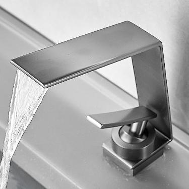 Imagem de Cachoeira torneira do banheiro misturador da bacia de água quente e fria torneiras curtas torneira da pia do banheiro, arma cinza