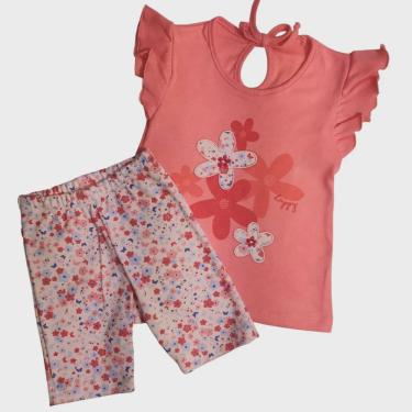 Imagem de Conjunto curto infantil camiseta salmão claro com estampa flores e manga franzida e shorts rosa estampado flores com barra