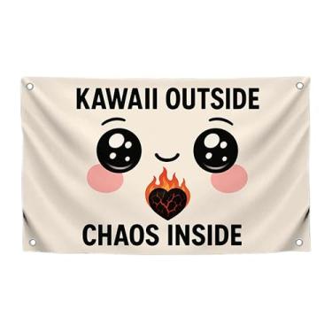 Imagem de Bandeira fofa de humor engraçado de 9 x 1,8 m com citação "Kawaii Outside Chaos Inside" - Pôster de poliéster de um lado com quatro ilhós de latão - Bandeira de tapeçaria de parede cômica para quarto