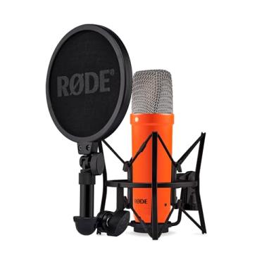 Imagem de Microfone condensador de diafragma grande RØDE NT1 Signature Series com suporte de choque, filtro pop e cabo XLR para produção de música, gravação de voz, streaming e podcasts (laranja)