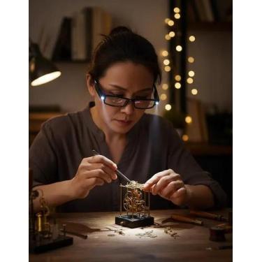 Imagem de Óculos Com Led e Lupa Grau +2.00 Reparos Leitura - Yeet