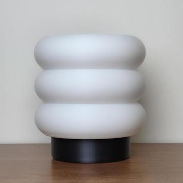 Imagem de Luminária e Abajur Mini Nuvem para Mesa Quarto Escritório com Lâmpada 