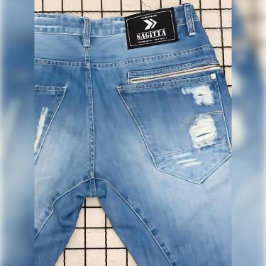 Imagem de Bermuda Masculina Jeans Destroyed Sagitta-Masculino
