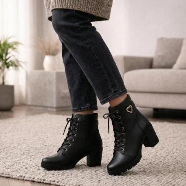 Imagem de Coturno Feminino Salto Alto Grosso Tratarado Coração Cadarço Bico Redo