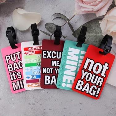 Imagem de 5 etiquetas de identificação multifuncionais de PVC – Porta-cartões de viagem/campus impressos frente e verso com tinta antidesbotamento, chaveiro destacável para estudantes/viajantes, design