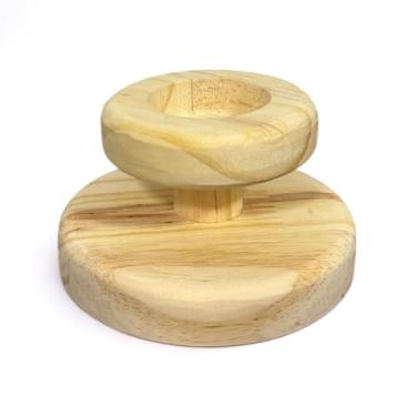 Imagem de Suporte Porta Velas Castiçal Em Madeira Pinus Cor:Pinus Natural;Tamanho:10x10 cm