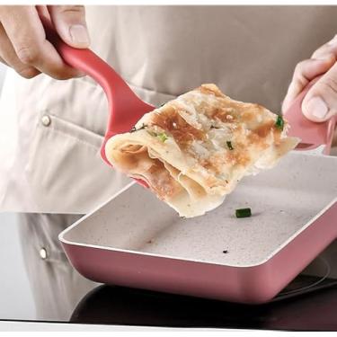 Imagem de Espátula larga de silicone – Espátula antiaderente flexível para ovos, peixes, resistente a panelas, omeletes e pizza (vermelha)