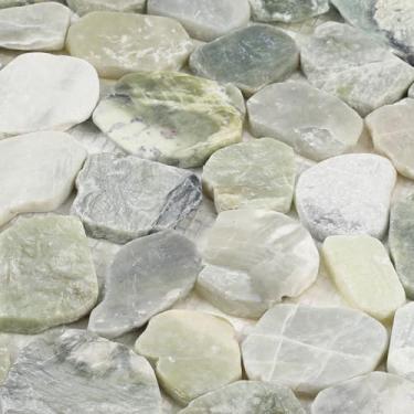 Imagem de Lovdeco Azulejos de seixo para pisos de chuveiro e banheiro, azulejo de mosaico de pedra de seixo verde jade com superfície fosca e plana, 5 folhas (30,5 x 30,5 cm), 5 m², fatiado