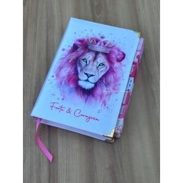 Imagem de Bíblia NTLH Leão rosa Forte e corajosa com abas adesivas pink coladas