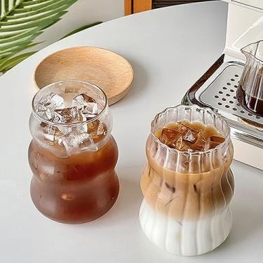 Imagem de 2 peças de copos de vidro canelados, copos vintage de 510 g com design em forma de onda, copos de bolhas para café gelado, suco, bebidas, leite, coquetéis, chá de bolhas e mais