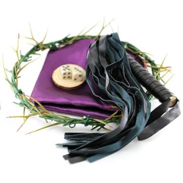 Imagem de LYFOOHEART Coroa de espinhos, chicote, dados, pano roxo e peça de madeira para observância religiosa e decoração para o conjunto temático de sexta-feira santa e Páscoa, adereço para brincar de igreja