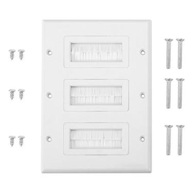 Imagem de Placa de parede com escova QANYEGN, tampa de porta multifuncional, painel multimídia de montagem em parede para fios de alto-falante HDMI HDTV (Três bocas)