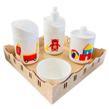 Imagem de Kit Higiene Baby Brinquedos Menino e Menina c/bandeja em MDF (Quadrada crua/branca)