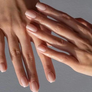 Imagem de 24 peças de unhas de ponta francesa, unhas postiças quadradas curtas, unhas postiças de cor pura, acrílico brilhante nude, cola completa na unha, unhas adesivas reutilizáveis naturais para mulheres