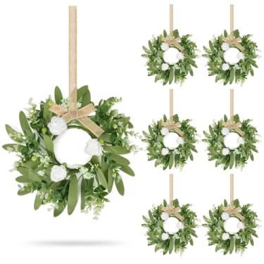 Imagem de 6 mini guirlandas de folhas de eucalipto com fita, suporte de vela de pilar de rosa branca, guirlandas para pendurar boho para casa de fazenda, porta da frente, decoração de festa de chá de panela