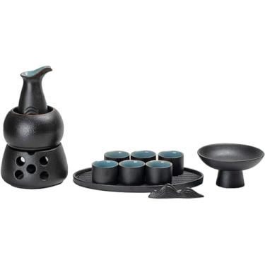Imagem de JOEUQK Conjunto de saquê com aquecedor, conjunto de saki quente de cerâmica tradicional, 12 peças, incluindo 1 fogão de vela, 1 caneca de aquecimento, 1 pote de saquê, 6 copos de saquê, 1 bandeja, 1